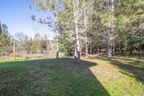 Tiny photo for 230 Hussey Lane, Grants Pass, OR 97527 (MLS # 220217357)