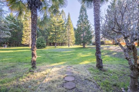 Tiny photo for 230 Hussey Lane, Grants Pass, OR 97527 (MLS # 220217357)