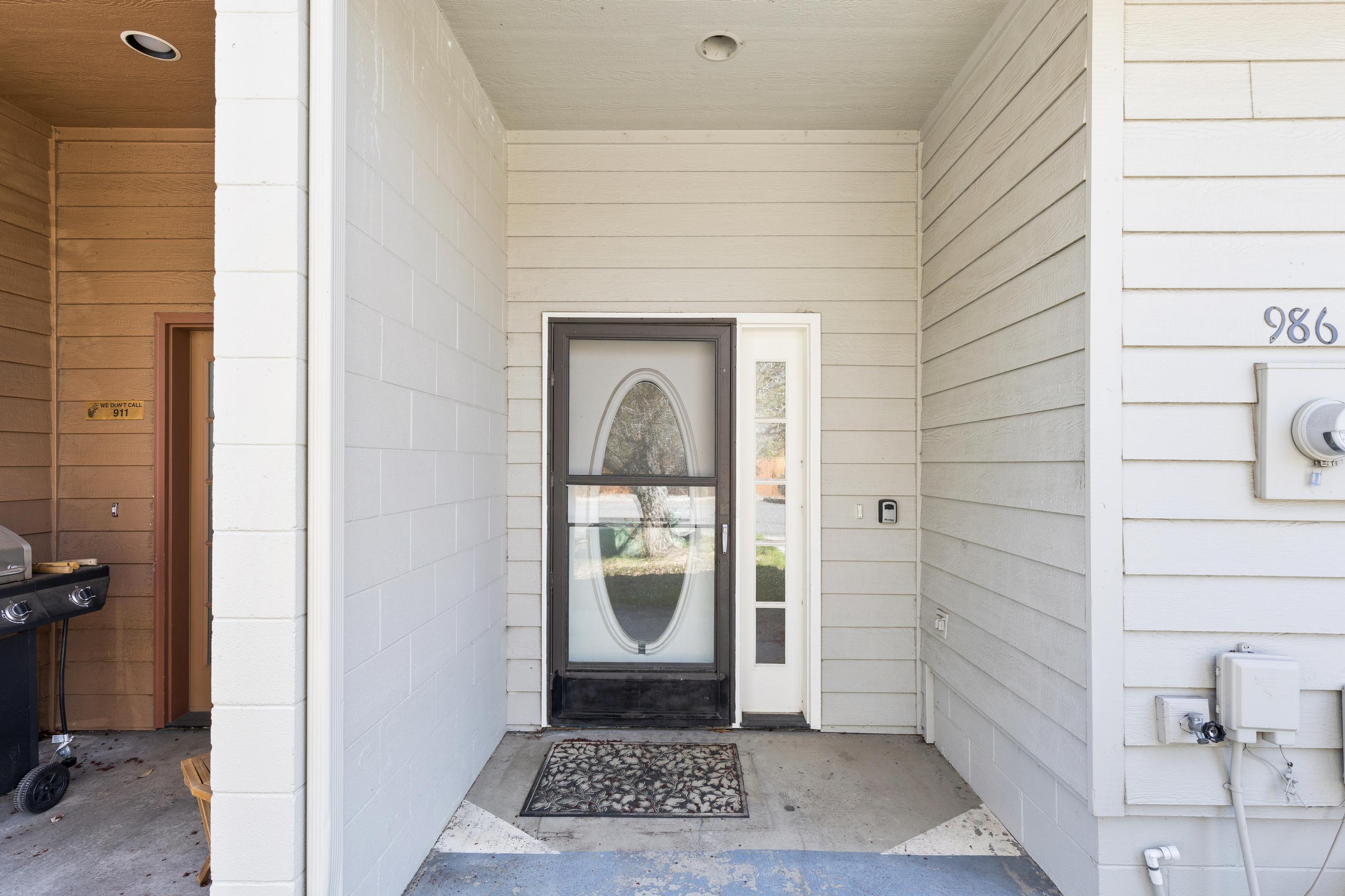 986 SE Centennial Street