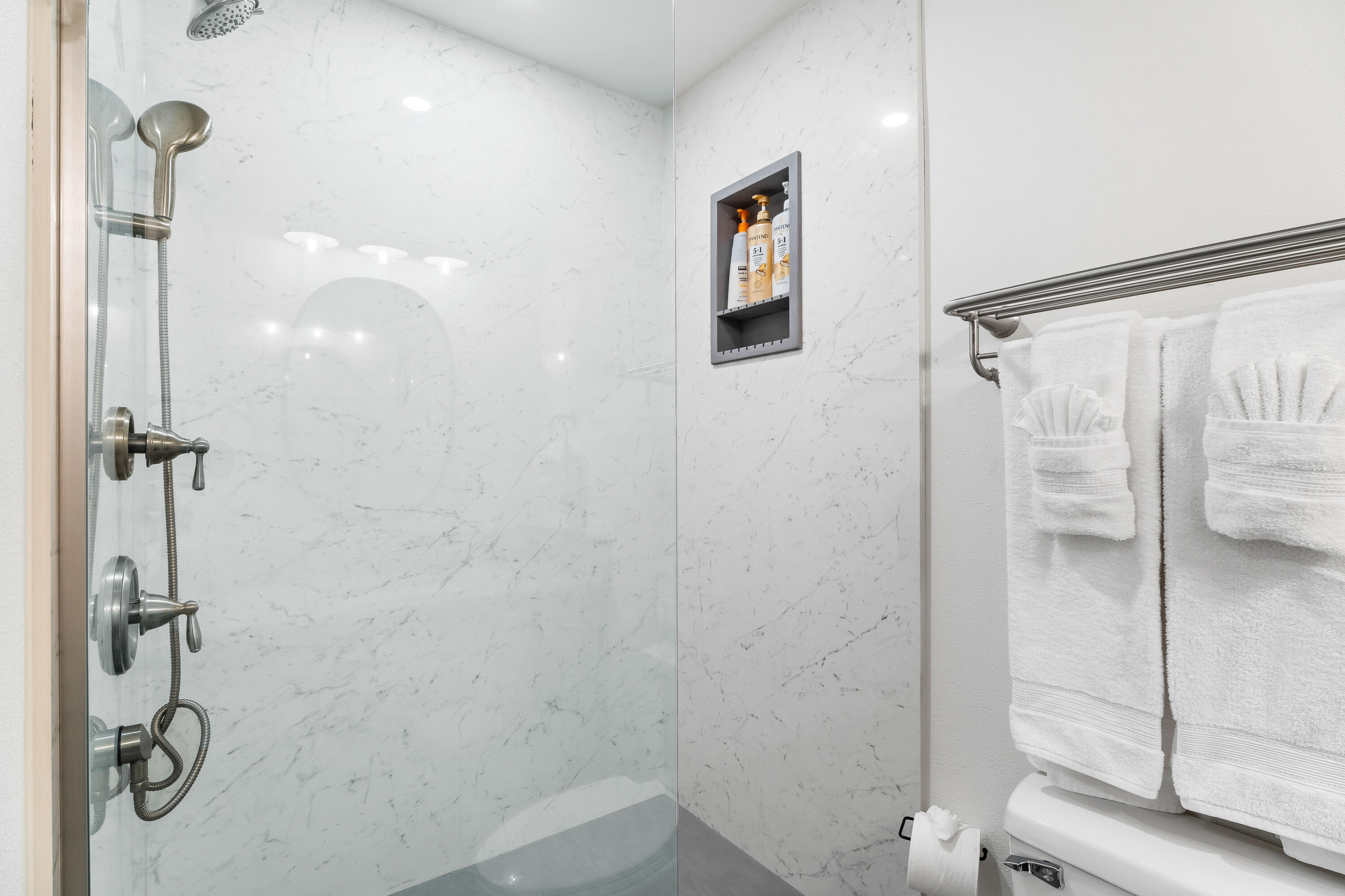 Fairway Point Villag - Residential