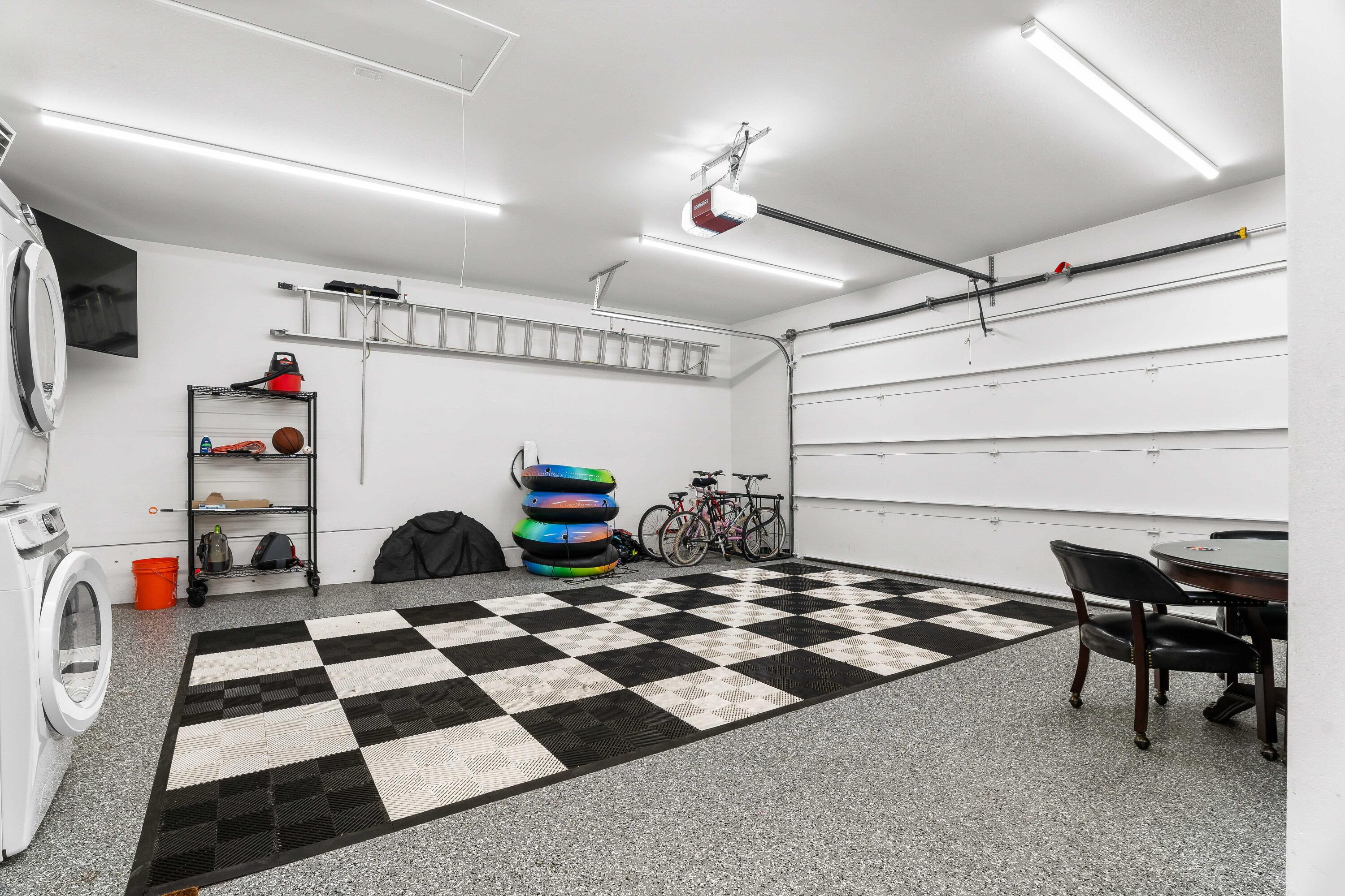 Fairway Point Villag - Residential