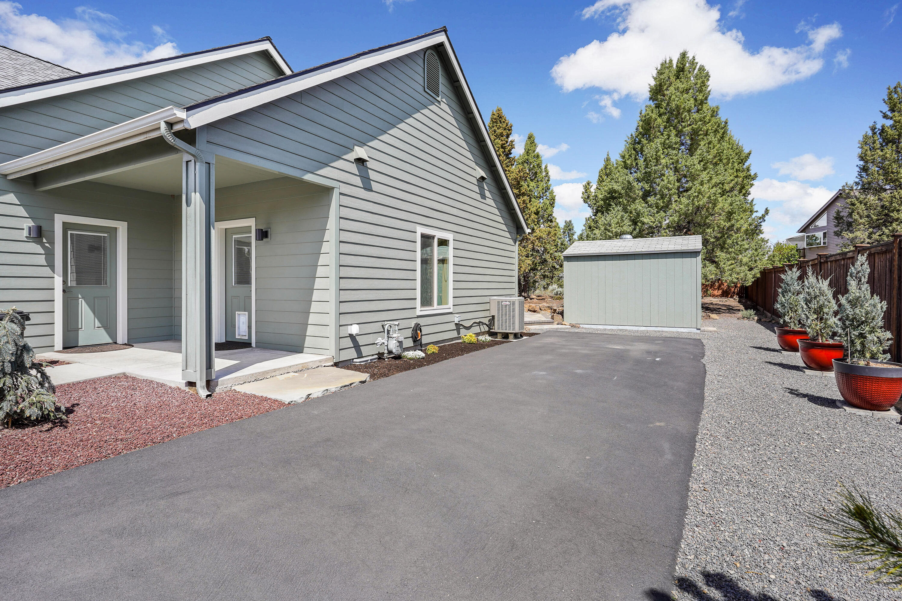 SilverRidge - Residential