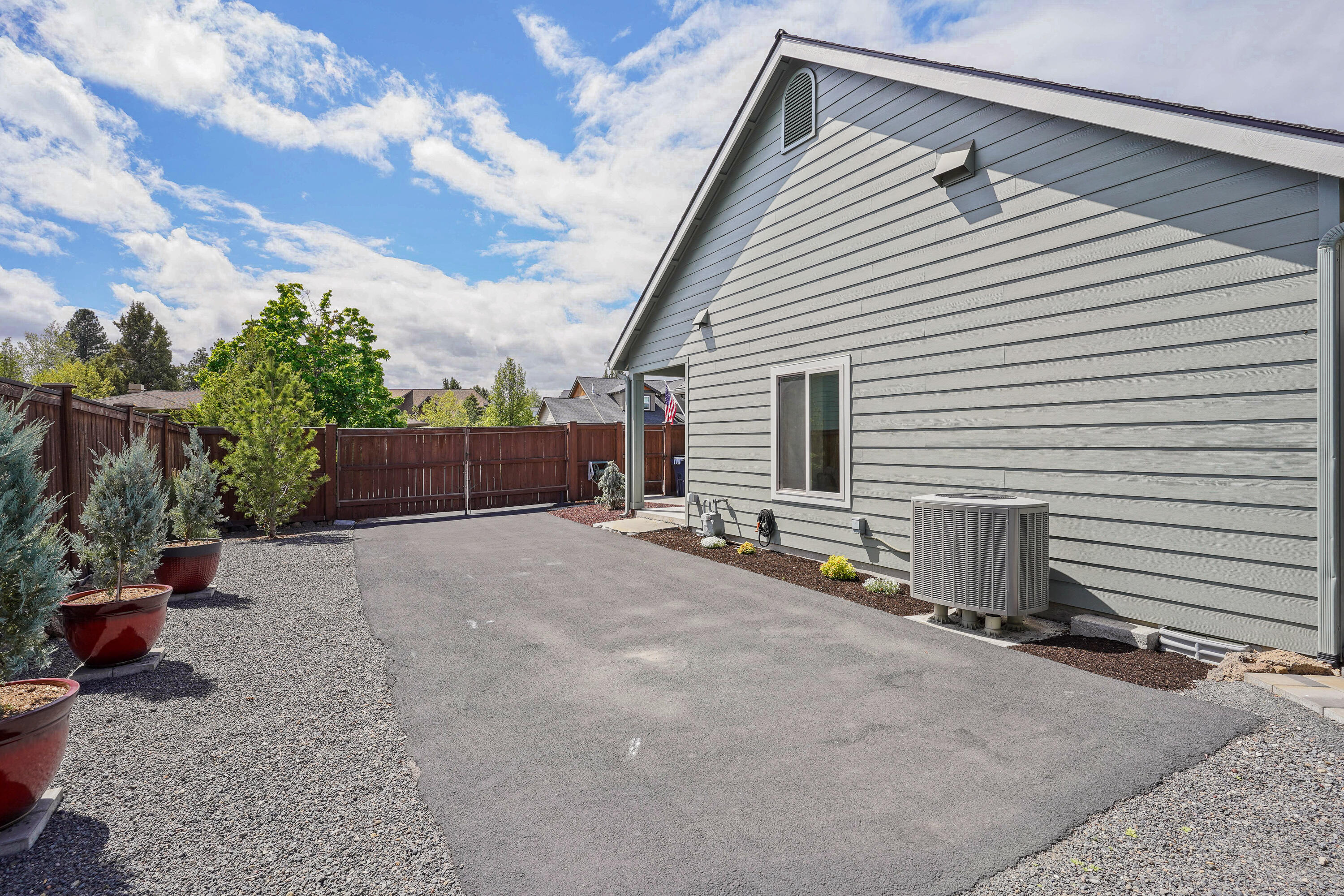 SilverRidge - Residential