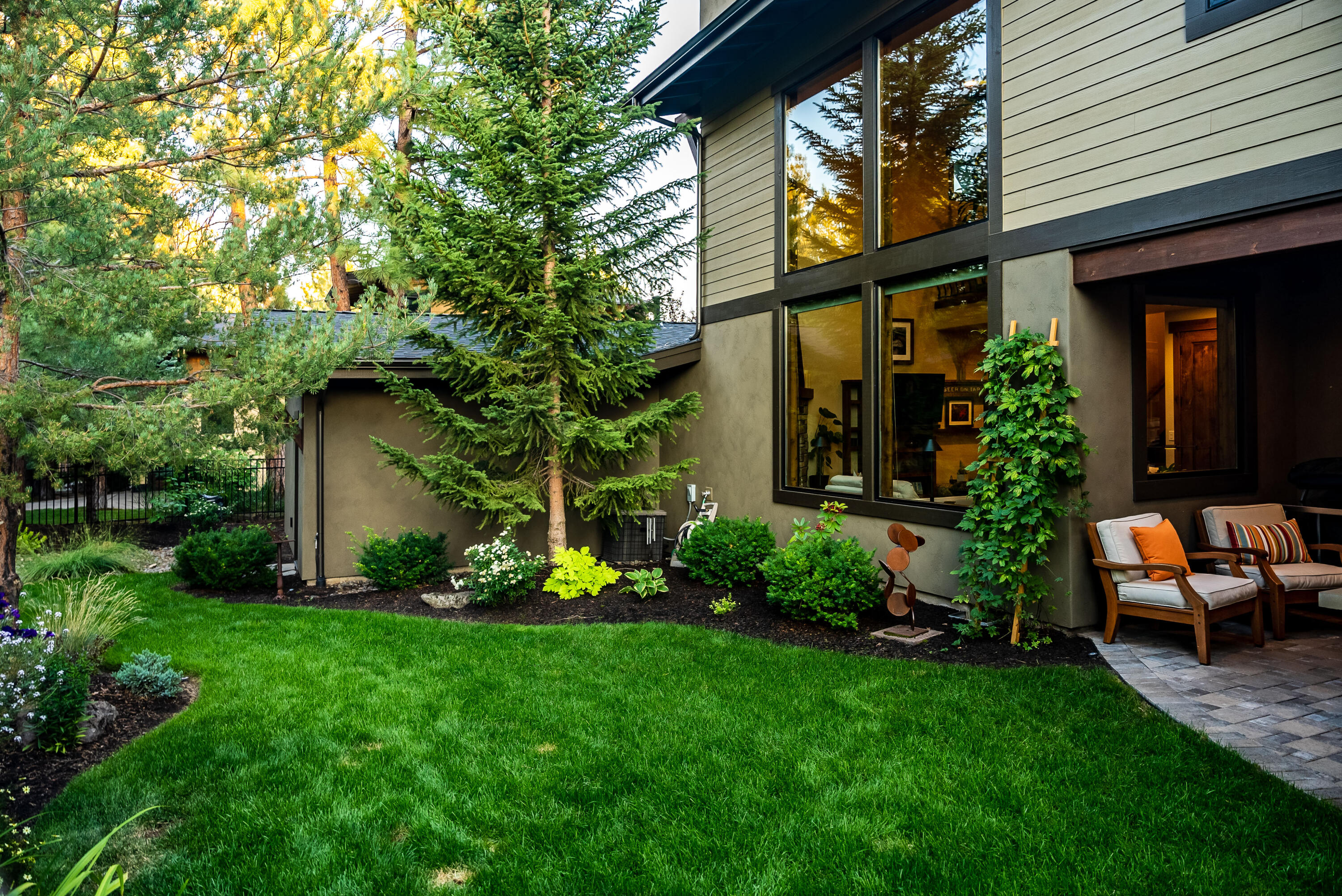 Three Pines - Residential