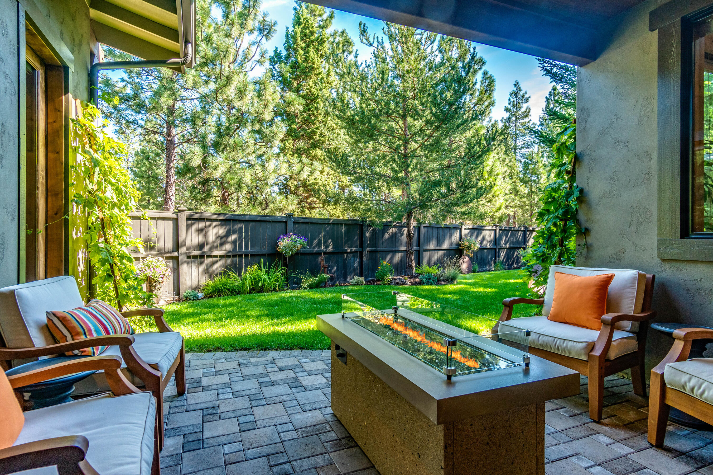 Three Pines - Residential