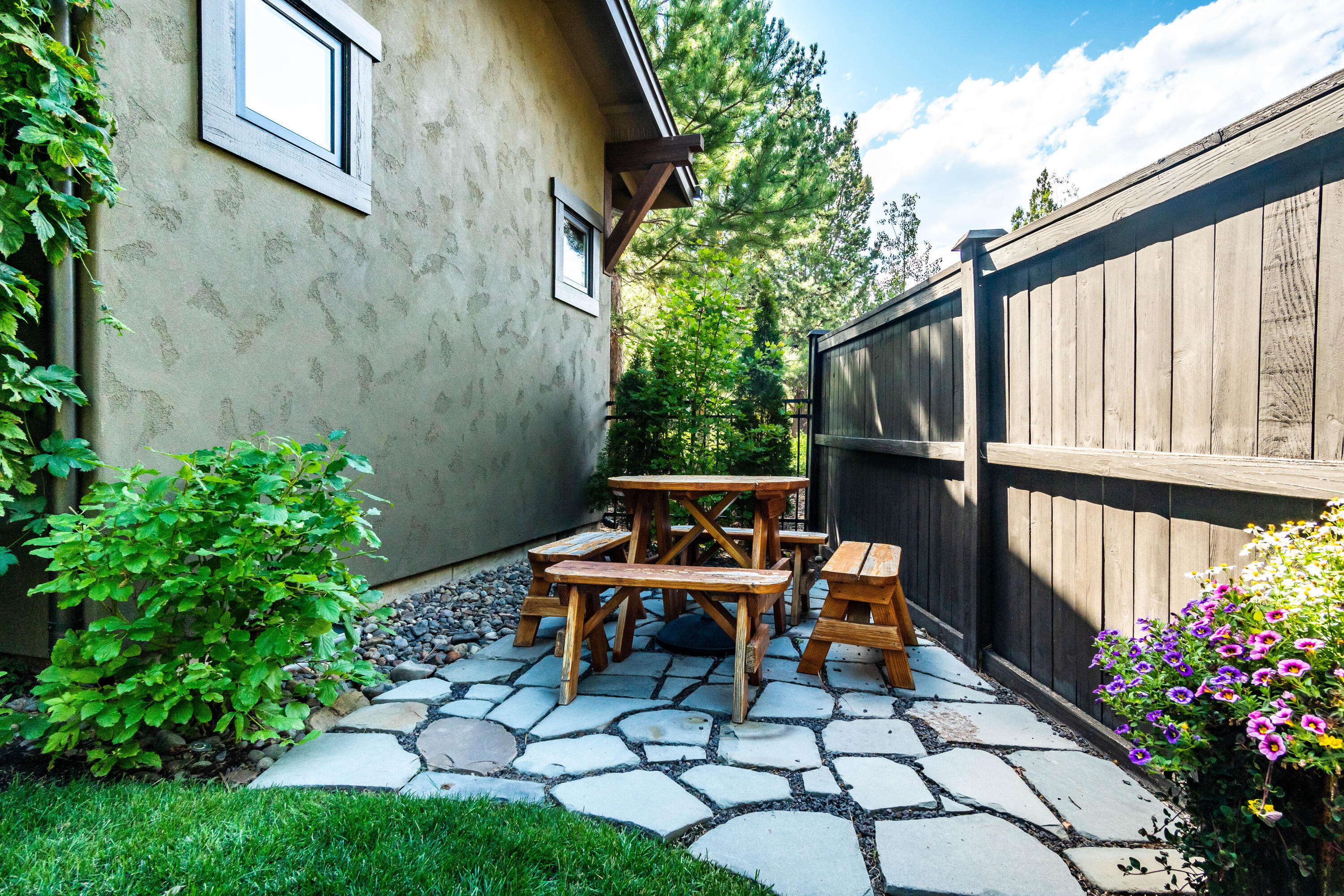 Three Pines - Residential