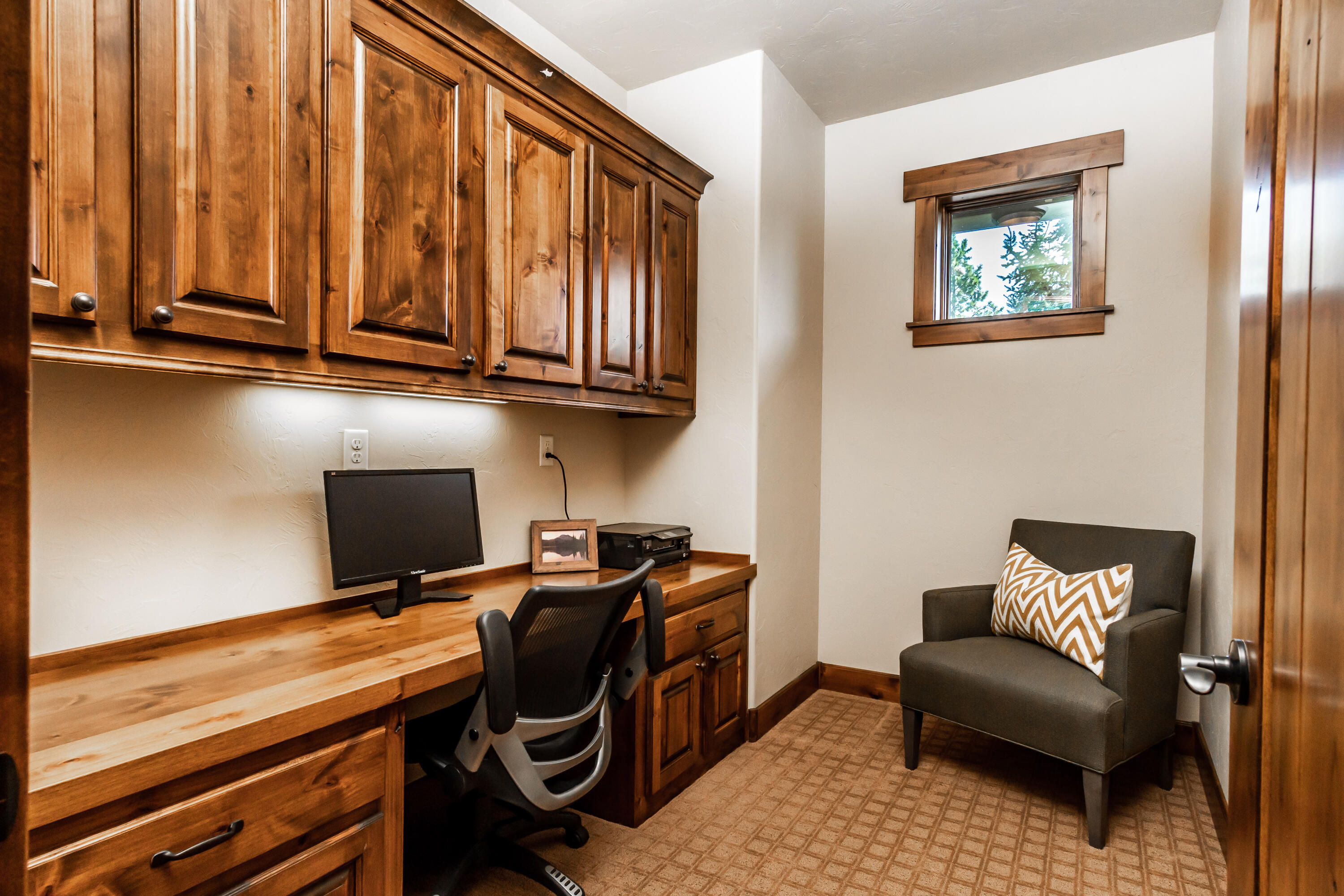 Three Pines - Residential