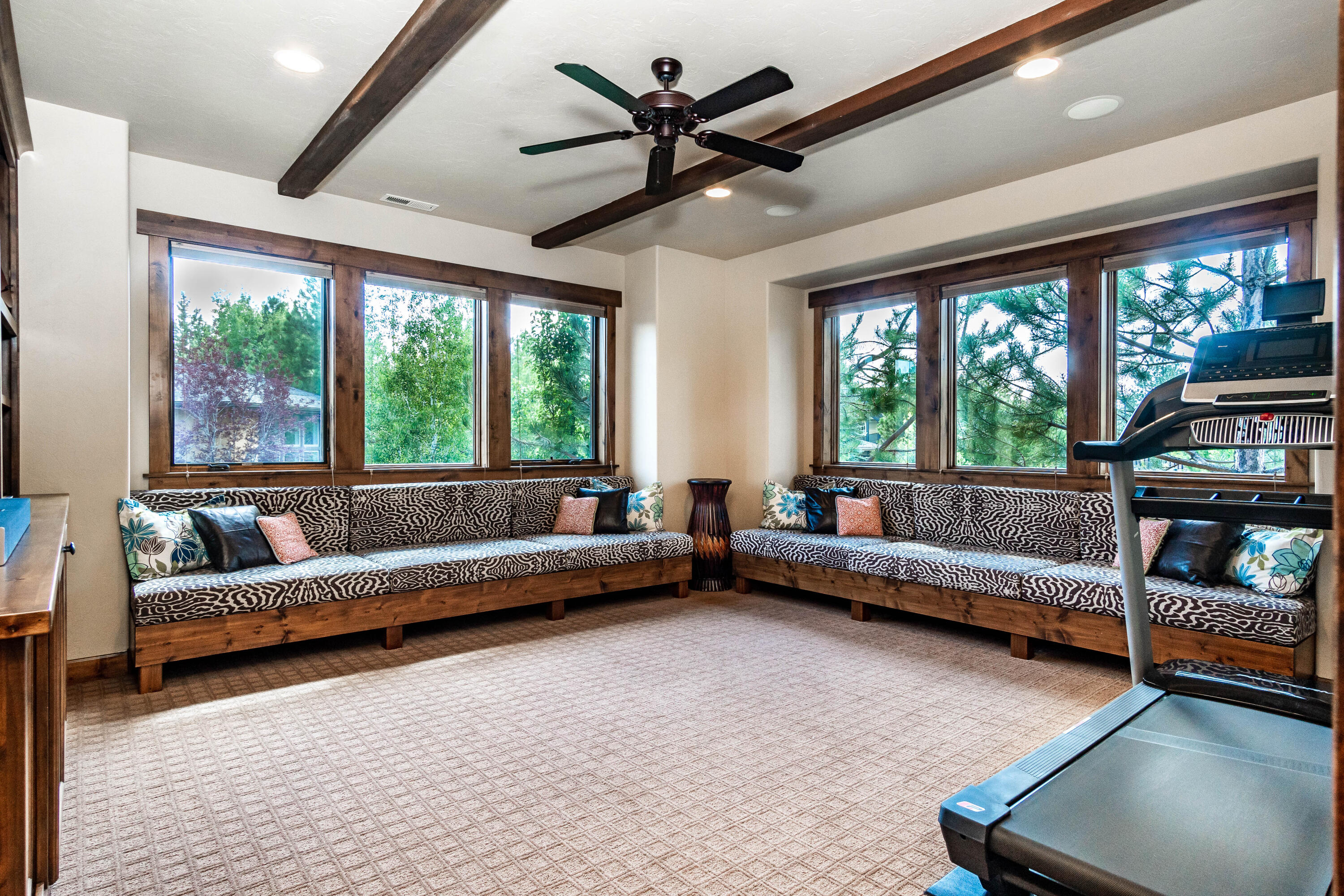 Three Pines - Residential