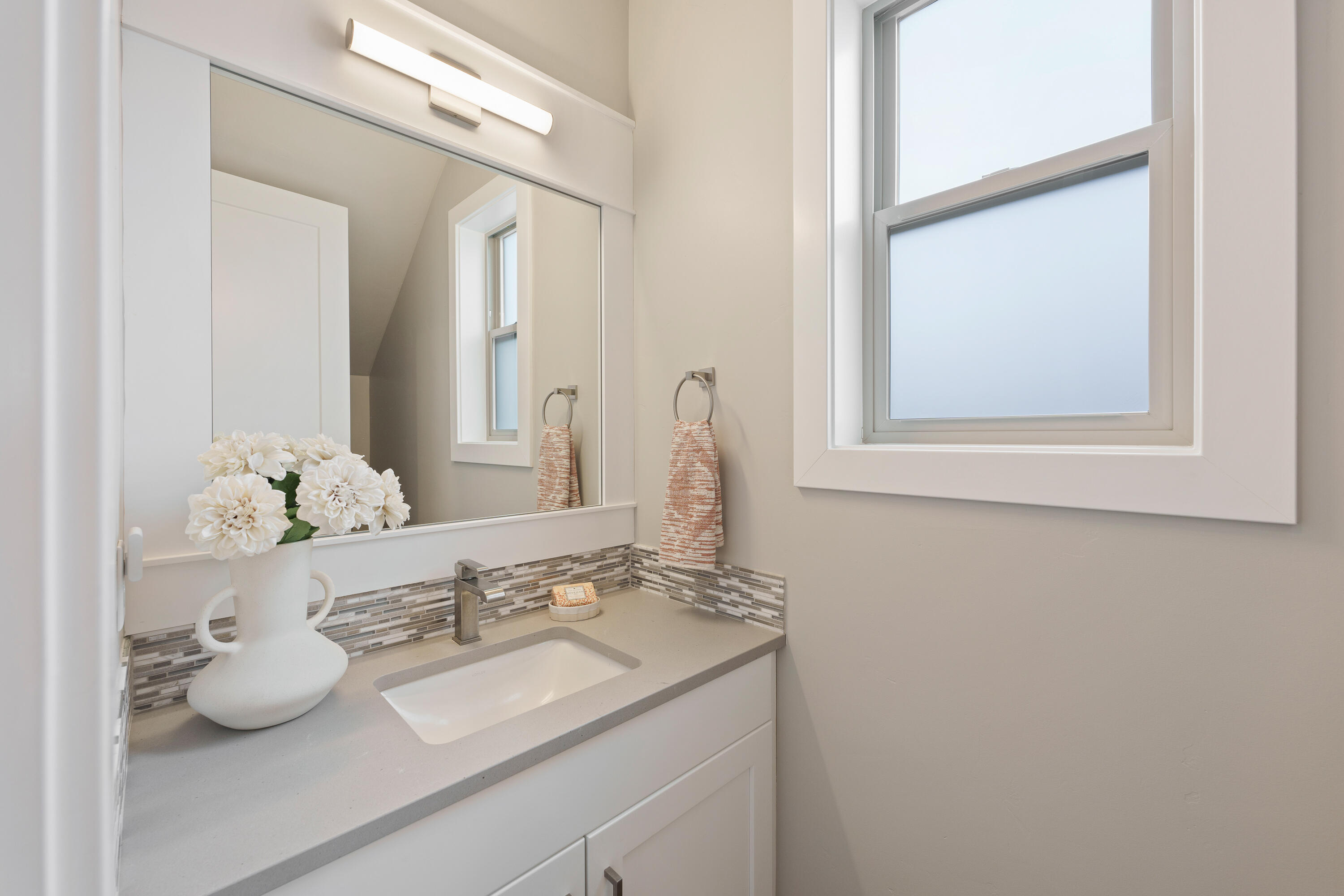 2634 NW Rippling River Court