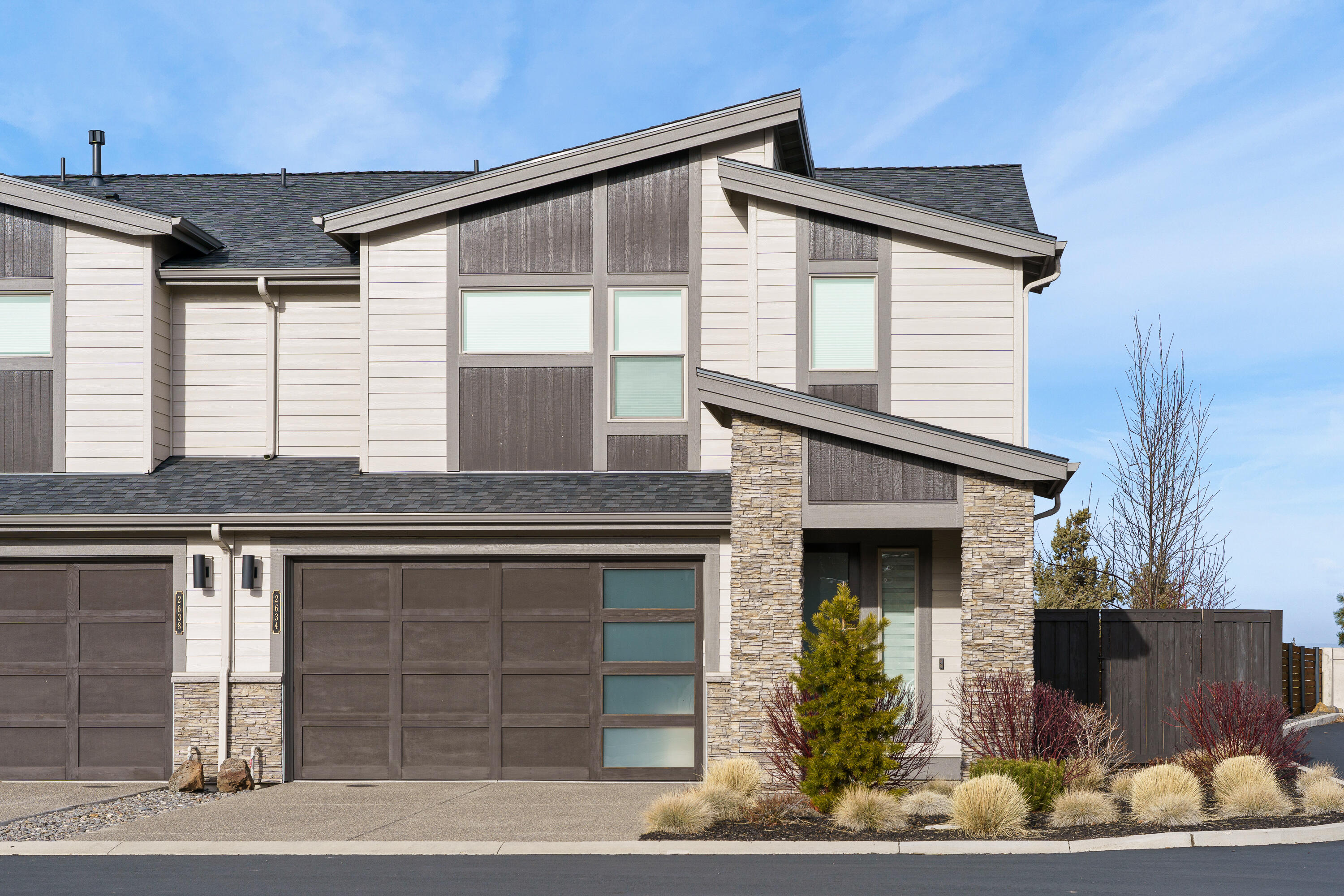 2634 NW Rippling River Court