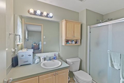 Tiny photo for 1116 SW Spruce Street, Grants Pass, OR 97526 (MLS # 220215173)