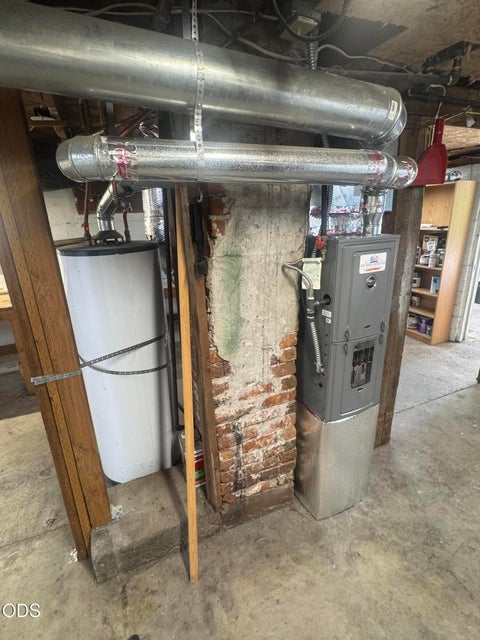 Tiny photo for 1936 Lancaster Avenue, Klamath Falls, OR 97601 (MLS # 220224202)