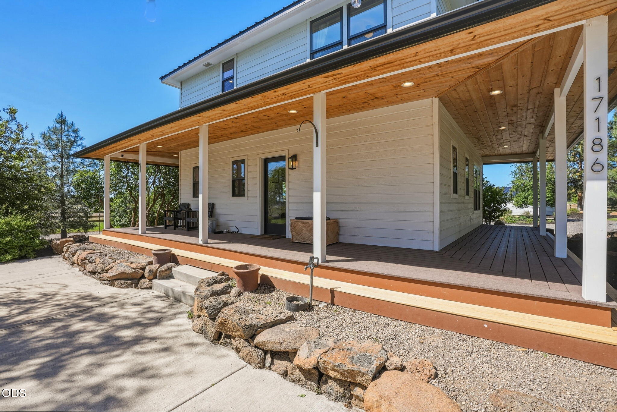 17186 Highway 126
