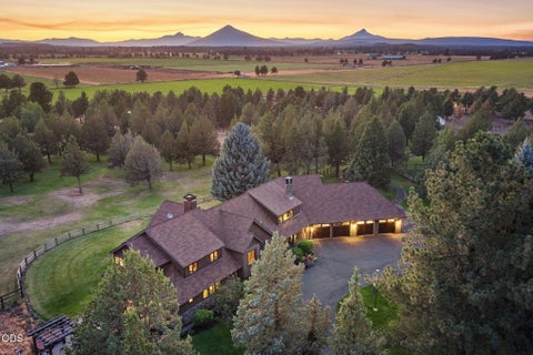 Photo of 68405 Fryrear Road, Sisters, OR 97759 (MLS # 220228806)