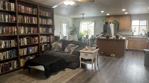 Tiny photo for 3316 Paramont Street, Klamath Falls, OR 97603 (MLS # 220215476)