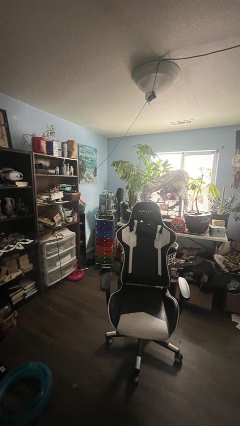 Tiny photo for 3316 Paramont Street, Klamath Falls, OR 97603 (MLS # 220215476)