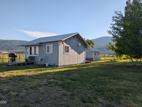 Tiny photo for 15655 W Langell Valley Road, Bonanza, OR 97623 (MLS # 220223854)