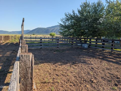 Tiny photo for 15655 W Langell Valley Road, Bonanza, OR 97623 (MLS # 220223854)