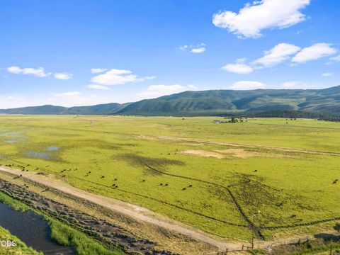 Tiny photo for 15655 W Langell Valley Road, Bonanza, OR 97623 (MLS # 220223854)
