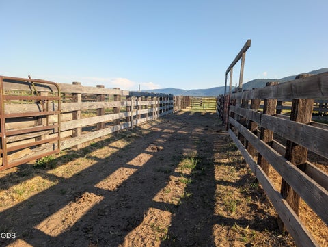 Tiny photo for 15655 W Langell Valley Road, Bonanza, OR 97623 (MLS # 220223854)