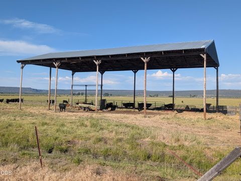 Tiny photo for 15655 W Langell Valley Road, Bonanza, OR 97623 (MLS # 220223854)