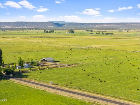 Tiny photo for 15655 W Langell Valley Road, Bonanza, OR 97623 (MLS # 220223854)