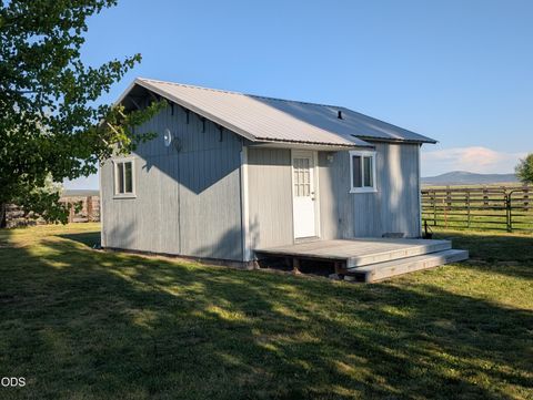 Tiny photo for 15655 W Langell Valley Road, Bonanza, OR 97623 (MLS # 220223854)