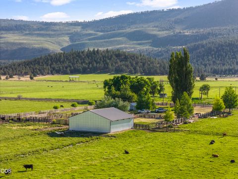 Tiny photo for 15655 W Langell Valley Road, Bonanza, OR 97623 (MLS # 220223854)