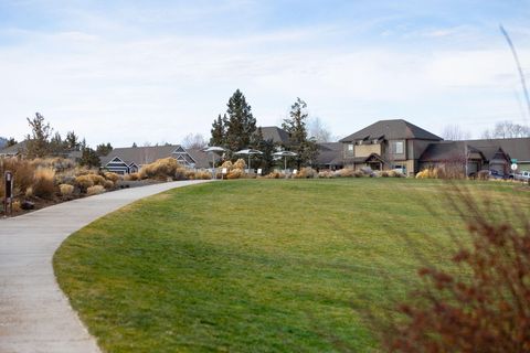 Tiny photo for 62905 Daniel Road, Bend, OR 97701 (MLS # 220214021)
