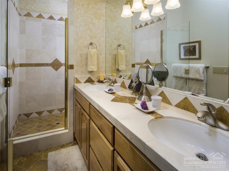 Broken Top - Residential