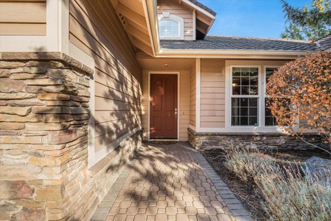 Tiny photo for 3269 NW Fairway Heights Drive, Bend, OR 97703 (MLS # 220212962)