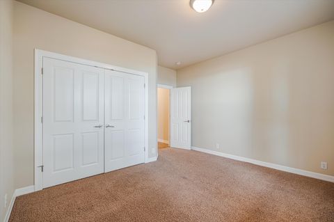Tiny photo for 3269 NW Fairway Heights Drive, Bend, OR 97703 (MLS # 220212962)