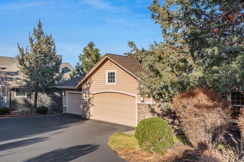 Tiny photo for 3269 NW Fairway Heights Drive, Bend, OR 97703 (MLS # 220212962)
