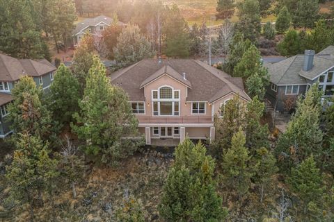 Tiny photo for 3269 NW Fairway Heights Drive, Bend, OR 97703 (MLS # 220212962)