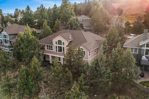 Tiny photo for 3269 NW Fairway Heights Drive, Bend, OR 97703 (MLS # 220212962)