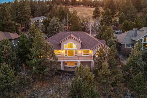 Photo of 3269 NW Fairway Heights Drive, Bend, OR 97703 (MLS # 220212962)
