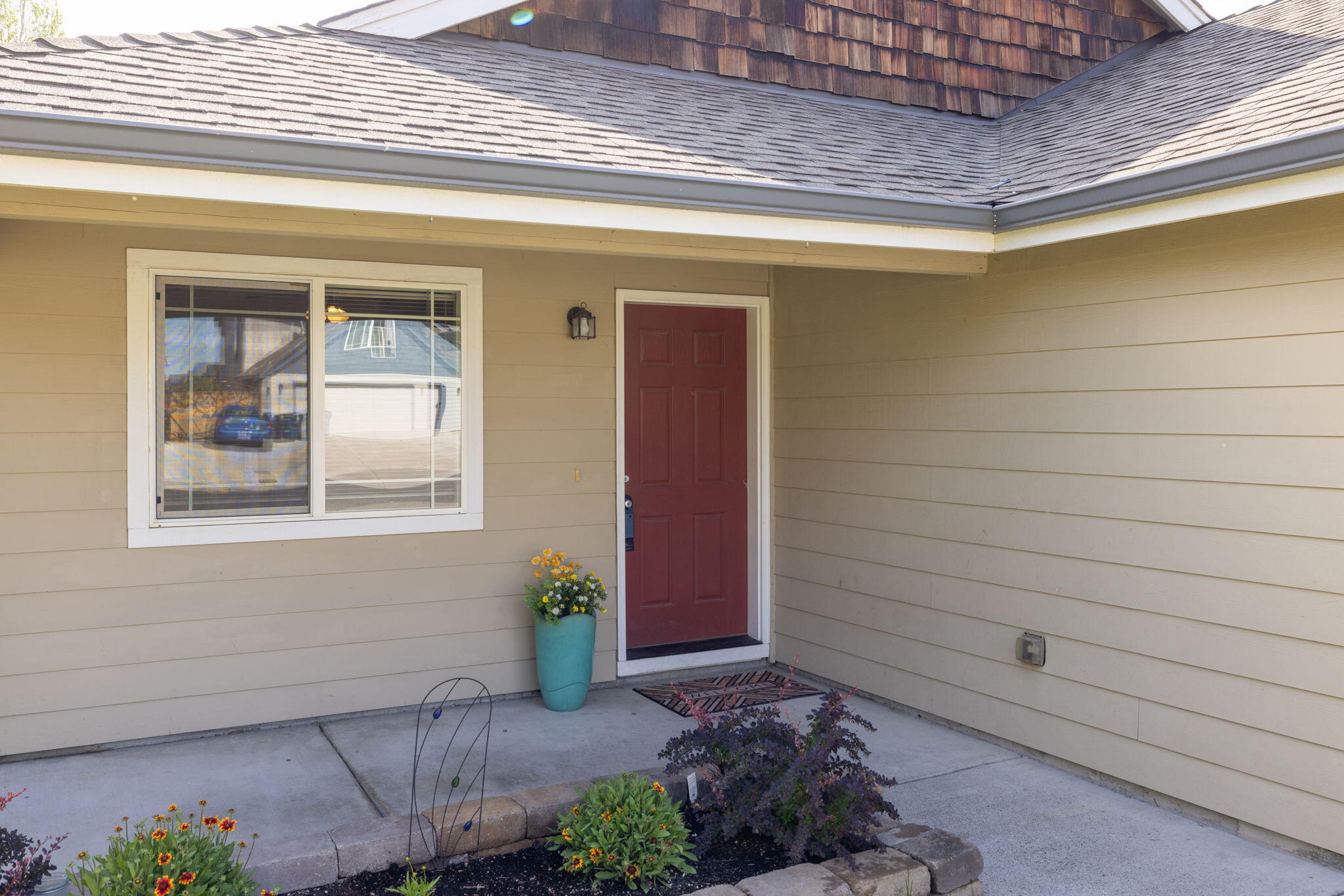 1172 NW 22nd Place OR