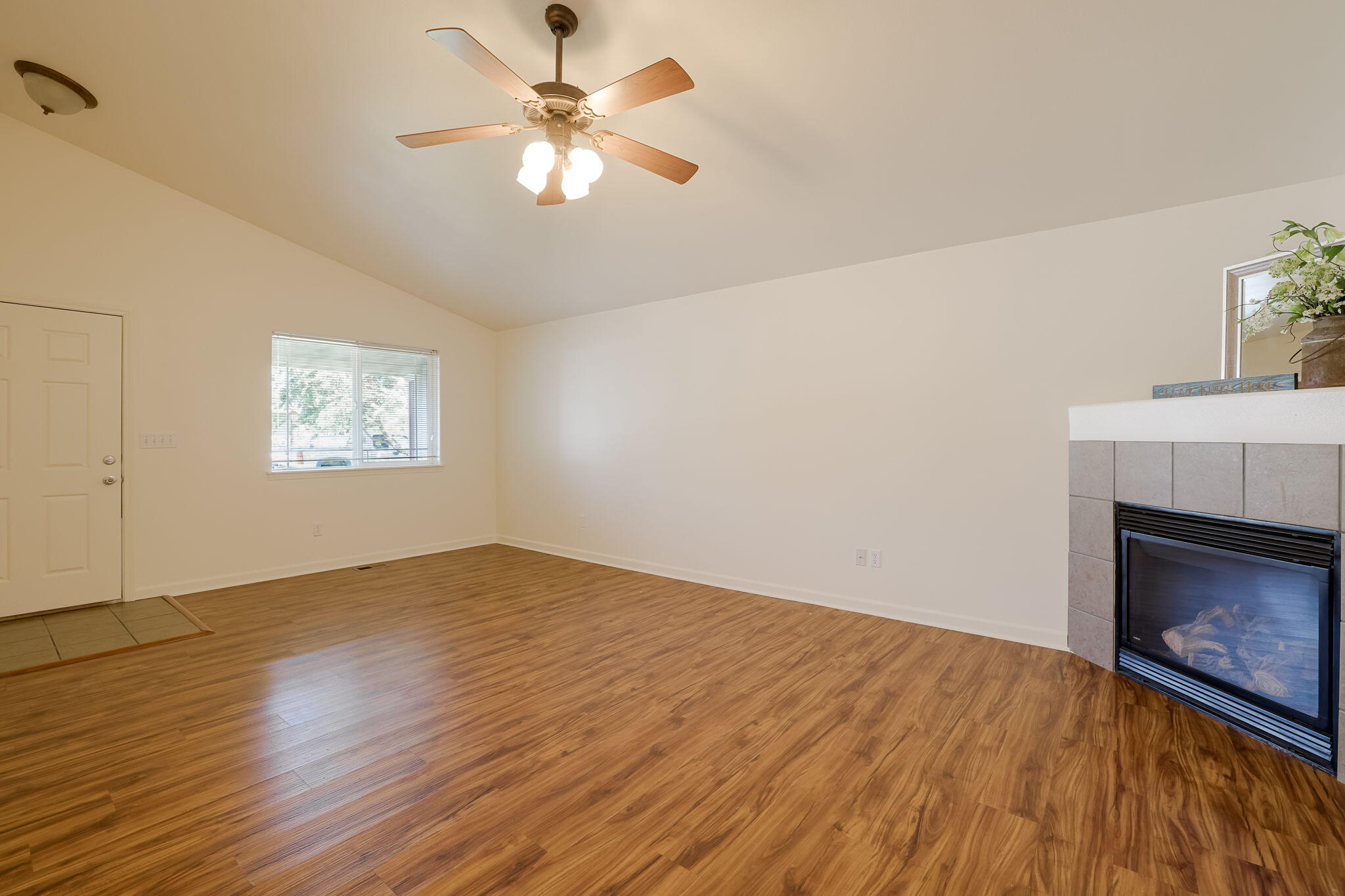 1172 NW 22nd Place OR
