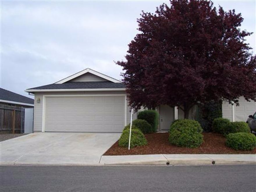 Cute, Clean and in a great neighborhood! This zero lot line home offers an open floor plan, open kitchen and good size bedrooms. The backyard is fully fenced and has a cute patio area perfect for a small sitting table. Close to parks, out door activities and schools. This home is perfect for all buyers and would be a great investment as well.