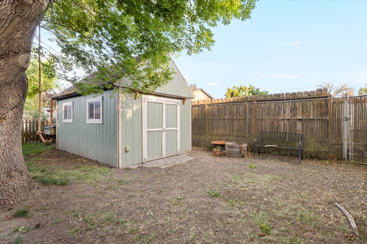 102 Dan Avenue