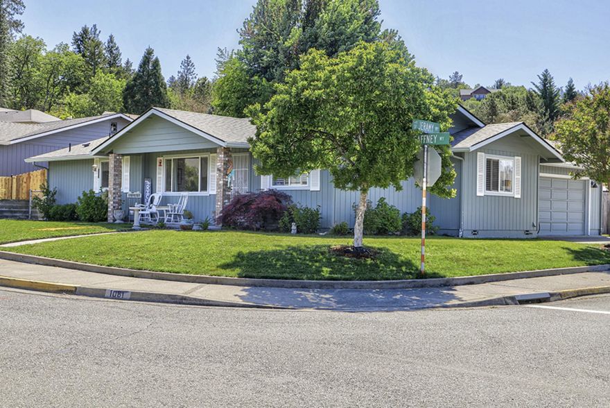 What a charmer! Fantastic location on the corner of a small cul-de-sac is the setting for this wonderful home. This house boasts a spacious 1553 sq.feet with an open floor plan featuring 3 bedrooms and 2 full bathrooms. Plenty of room in the kitchen for the chef of the house. Enjoy the private feel of the backyard that has a new cedar fence, raised garden beds and a relaxing covered patio. Call for your tour today!