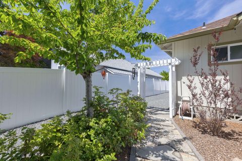 Tiny photo for 1211 SW Ironwood Drive, Grants Pass, OR 97526 (MLS # 220221778)