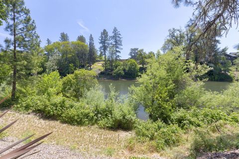 Tiny photo for 1211 SW Ironwood Drive, Grants Pass, OR 97526 (MLS # 220221778)