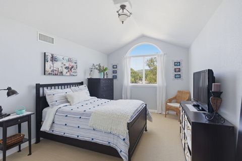 Tiny photo for 1211 SW Ironwood Drive, Grants Pass, OR 97526 (MLS # 220221778)