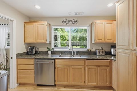 Tiny photo for 1211 SW Ironwood Drive, Grants Pass, OR 97526 (MLS # 220221778)