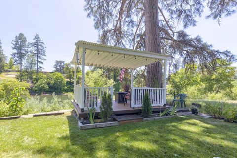 Tiny photo for 1211 SW Ironwood Drive, Grants Pass, OR 97526 (MLS # 220221778)