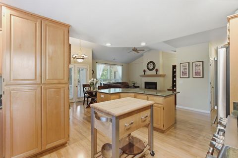 Tiny photo for 1211 SW Ironwood Drive, Grants Pass, OR 97526 (MLS # 220221778)
