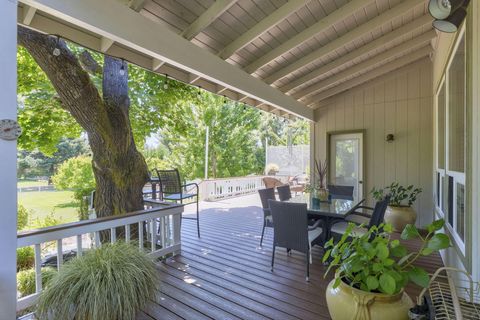 Tiny photo for 1211 SW Ironwood Drive, Grants Pass, OR 97526 (MLS # 220221778)