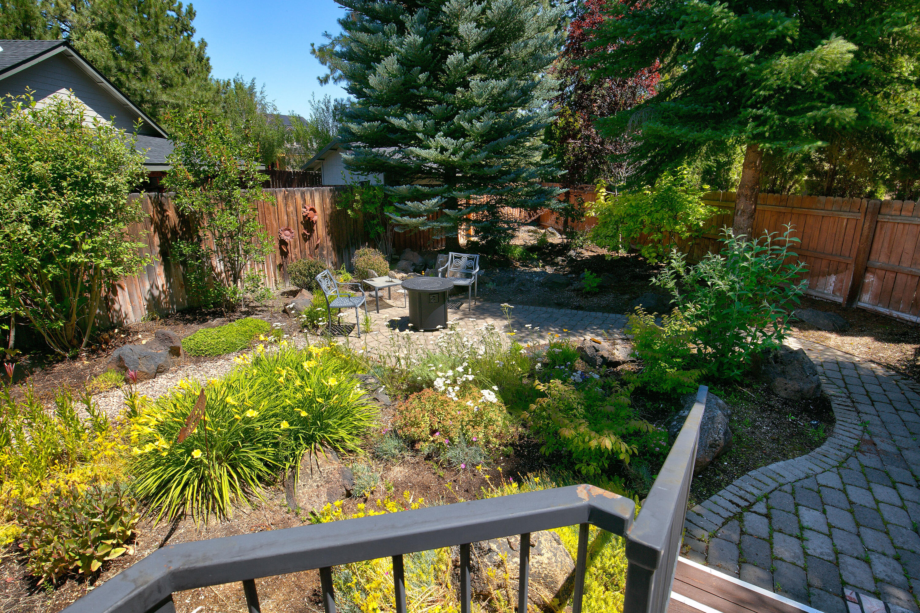 Hollow Pine Estate - Residential