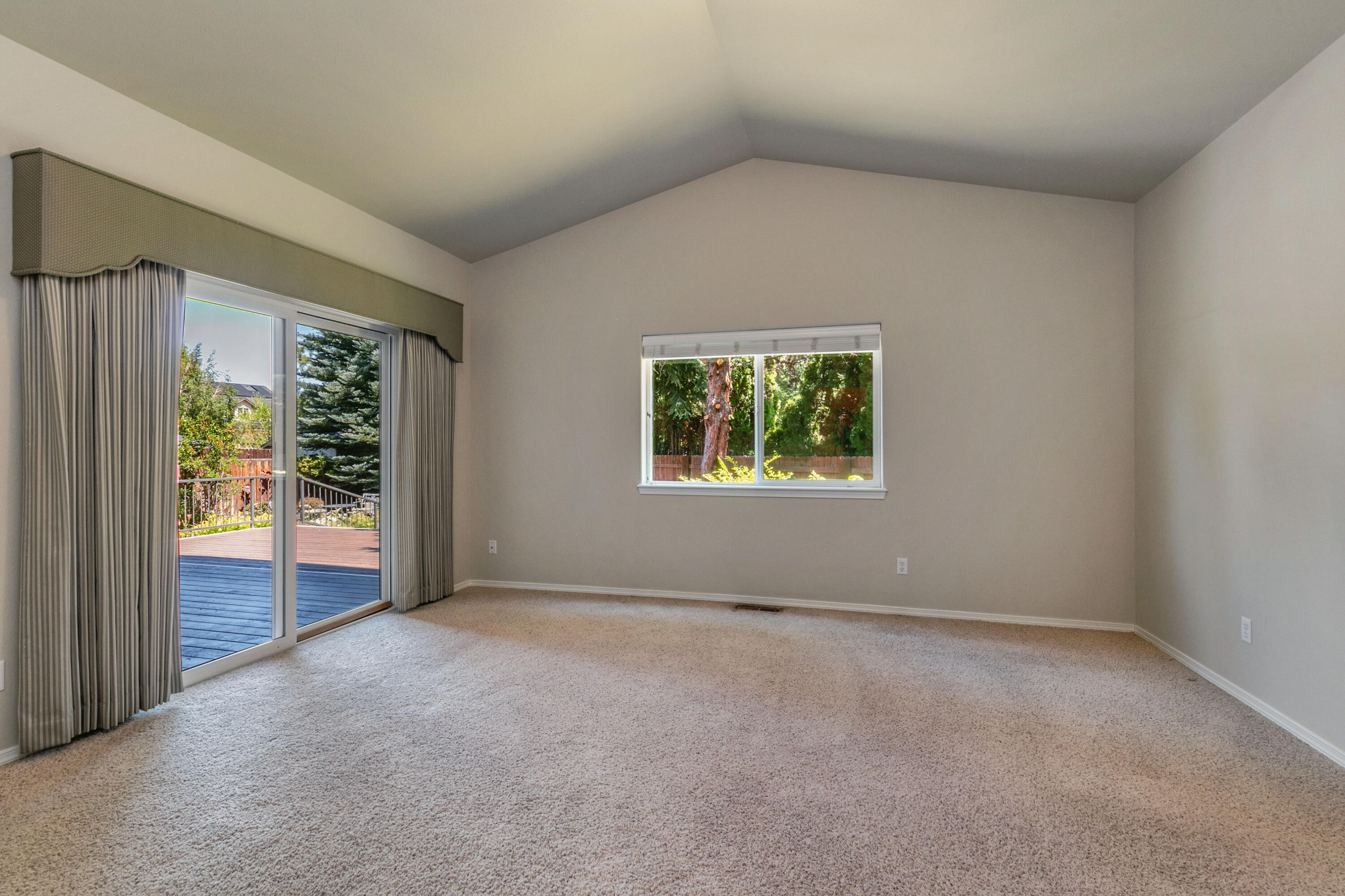 Hollow Pine Estate - Residential